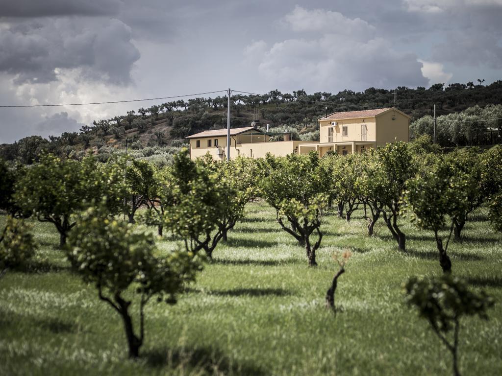 Agriturismo Il Giriatello Crotone Buitenkant foto